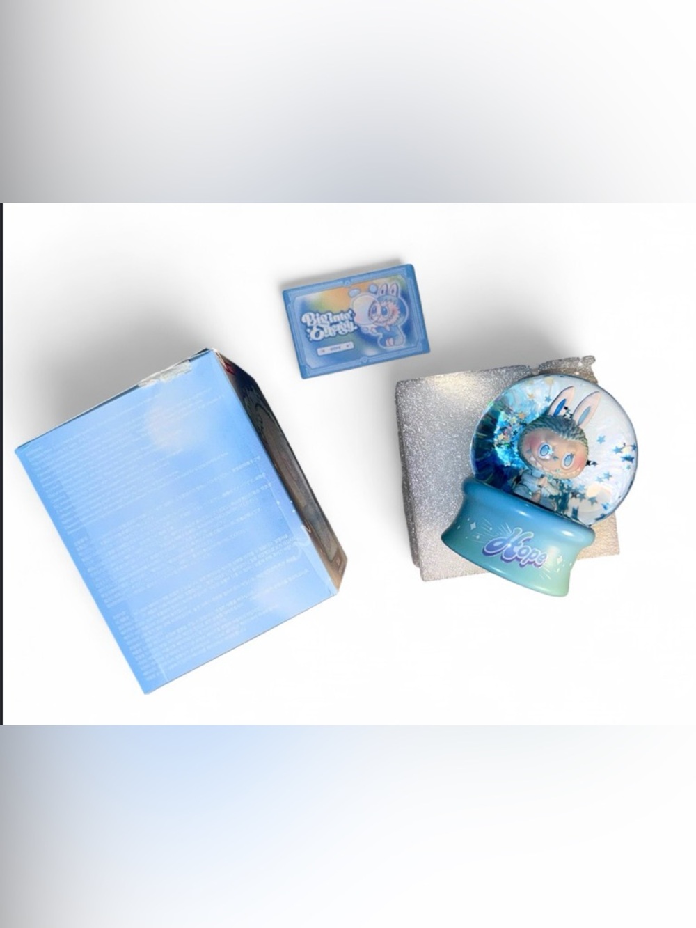 ✨ POP MART Big Into Energy “Hope” Labubu Snow Globe – CONFIRMED ✨ - Picture 5 of 6